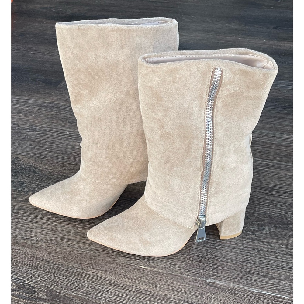 Size 6, Beige heeled boots, long zipper 3/4 height, Brand new and never worn!